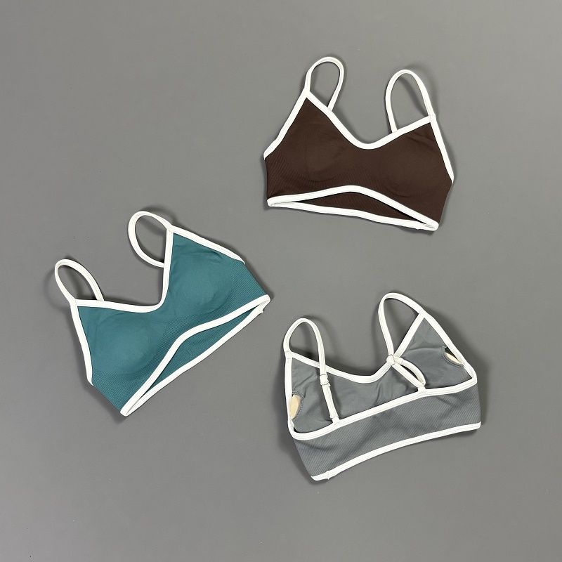 Women Contrastline Yoga Bra V  - огляд і ціна Aquatic Sports Bra